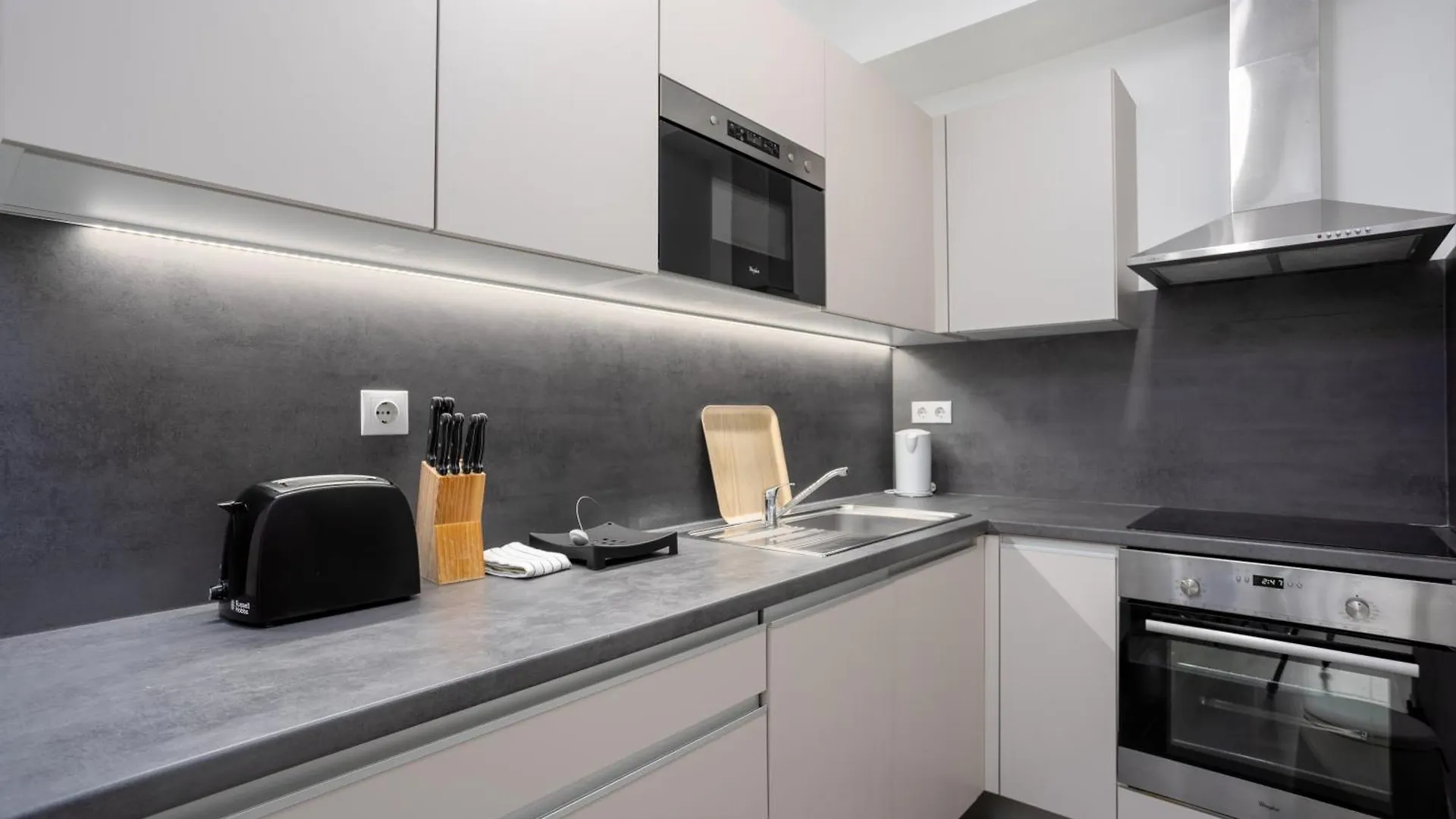 Apartment Luxury Atrium Residences Budapest