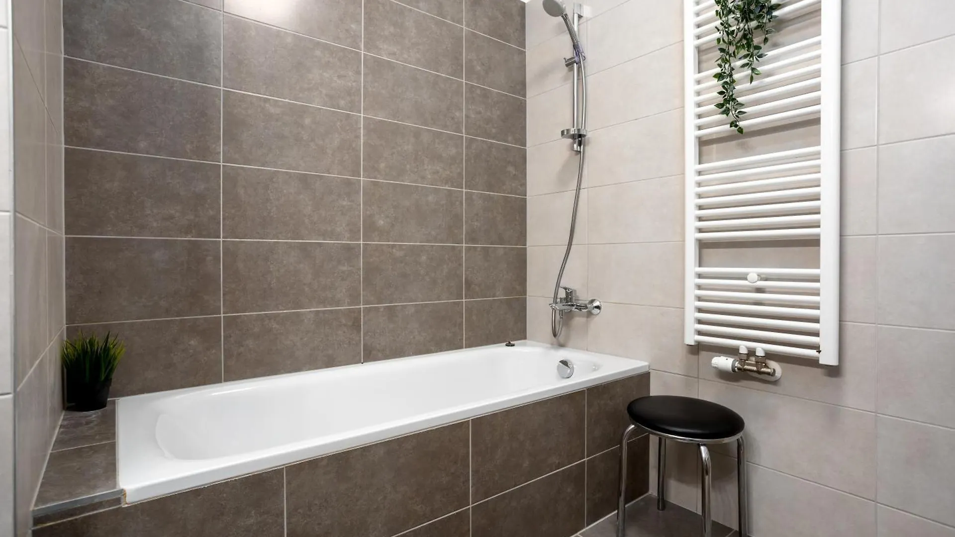 Luxury Atrium Residences Budapest 0*,  Hungary