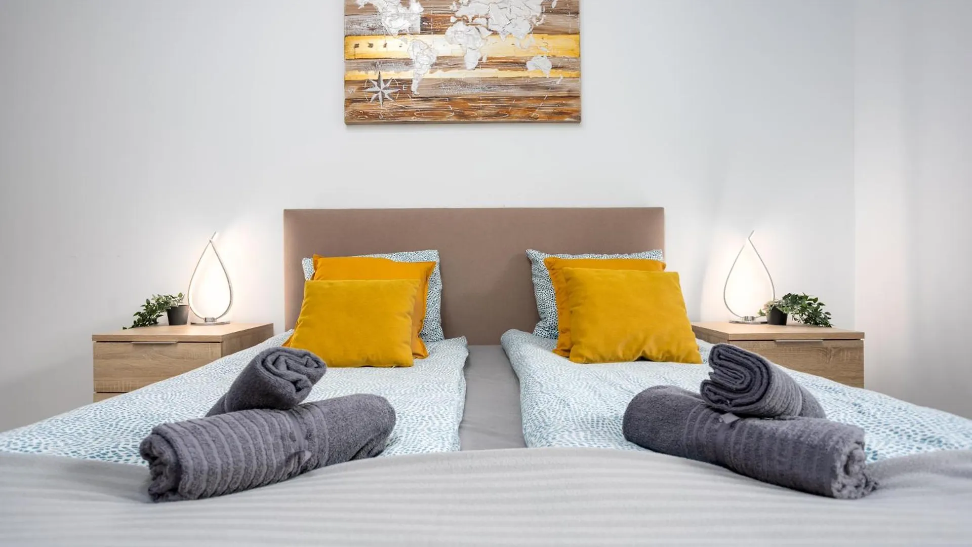 Luxury Atrium Residences Budapest Apartment