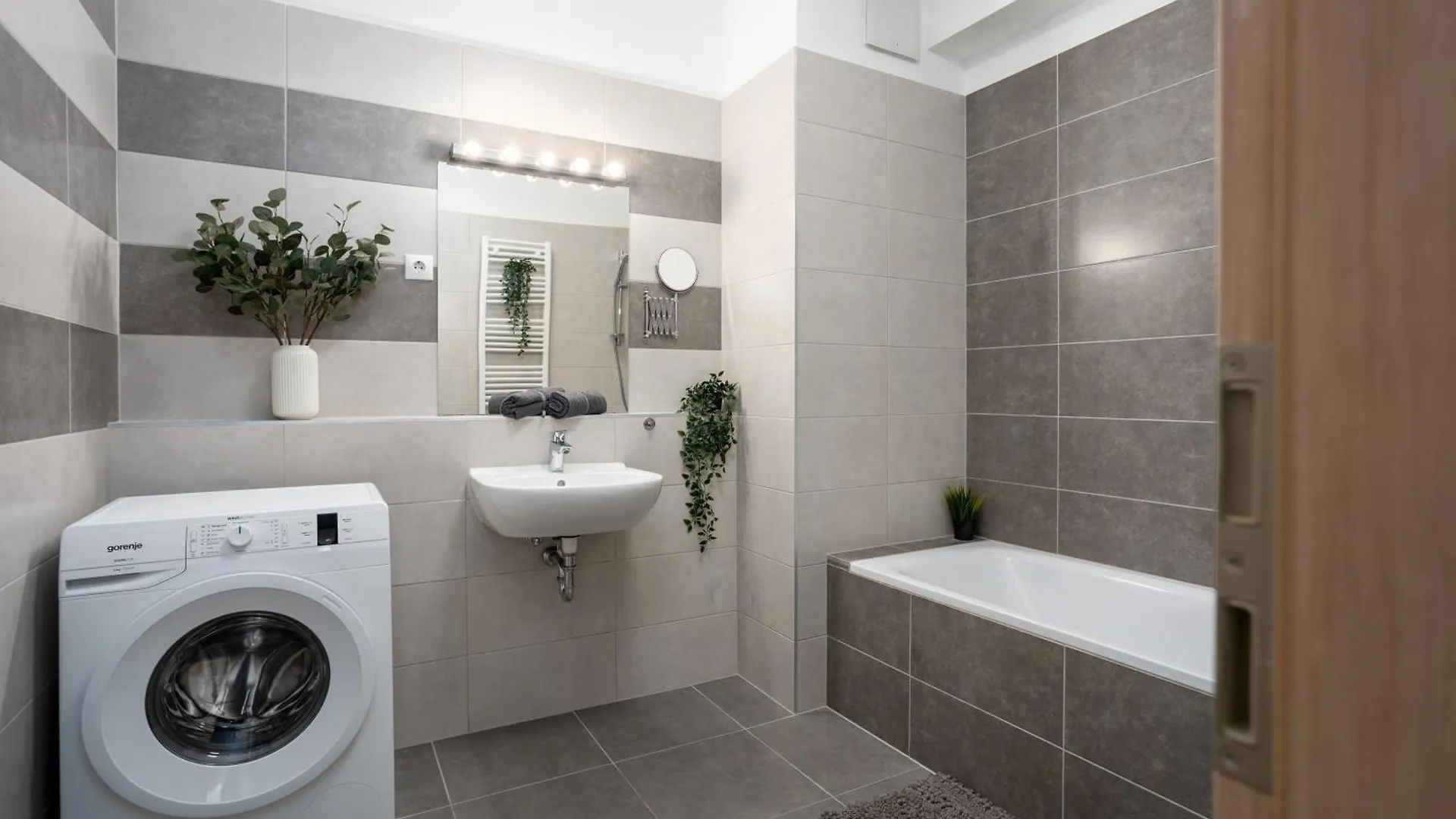 Luxury Atrium Residences Budapest Apartment